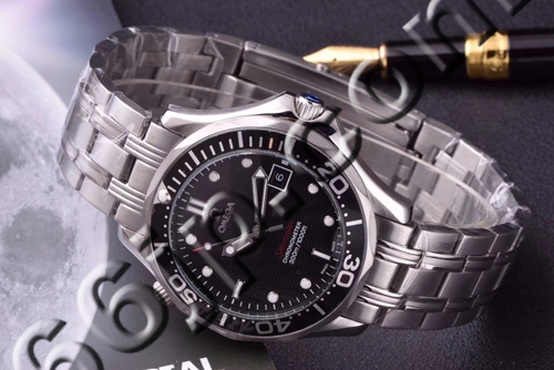 オメガ時計正面デザイン